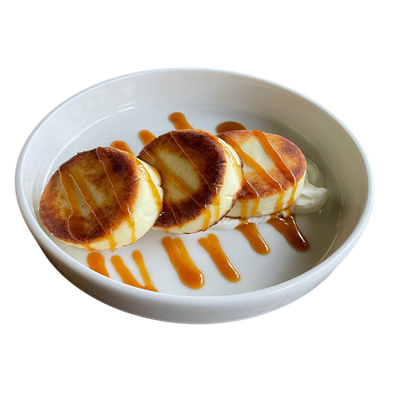 Сырники с топпингом и  сметаной 