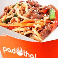 Утка с шиитаке в перечном соусе с яичной лапшой - Pad Thai Секрет